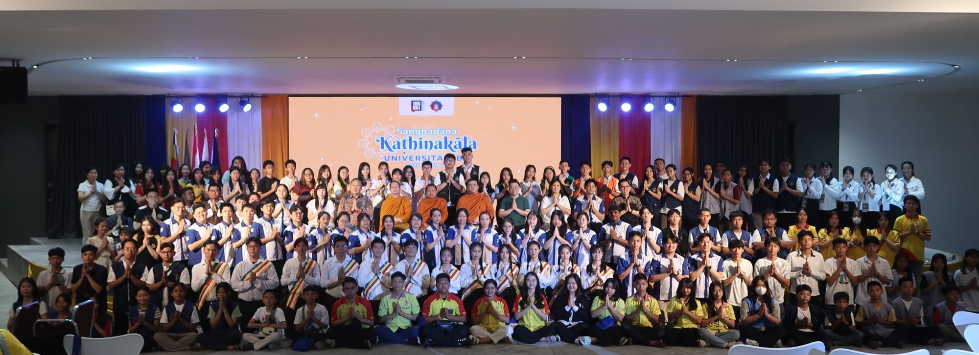 Featured image for “KMB Universitas IBBI Gelar Perayaan Sanghadana Kathinakala 2025/2569 TB”